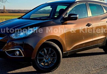 Hyundai ix35 143.000 km 8.999 &euro; Halle-Neustadt 06124