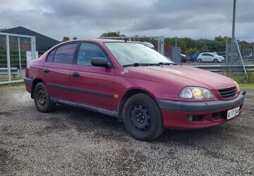 Toyota Avensis 325.000 km 1.690 &euro; Sottrum 27367