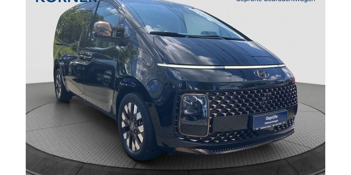 Hyundai STARIA 56.328 km 41.900 &euro; Berlin 12683