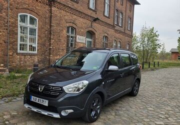 Dacia Lodgy 124.000 km 8.600 &euro; Wünsdorf 15806