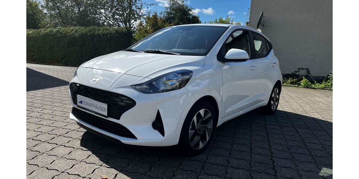 Hyundai i10 5.000 km 17.590 &euro; Bergneustadt 51702
