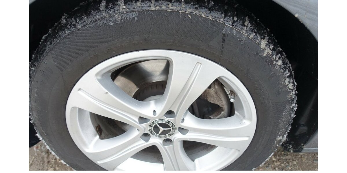 Mercedes-Benz E 220 d 4Matic Avantgarde Leder AHK eGHSD 8x Alu 71.000 km 25.950 &euro; Neumarkt/OPf 92318