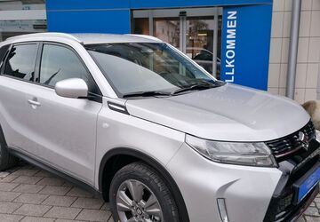 Suzuki Vitara 2.280 km 23.470 &euro; Schmallenberg 57392