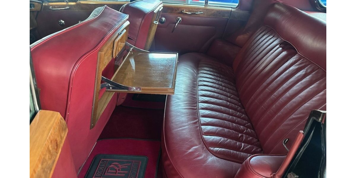 Rolls Royce Silver Cloud III 6.2 |Schwarz-Rot|Classic Data 2| 112.506 km 42.999 &euro; Mainz-Kostheim 55246