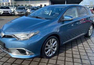 Toyota Auris 135.100 km 9.850 &euro; Kodersdorf 02923