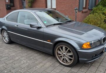 BMW 323 102.950 km 8.770 &euro; Großefehn 26629