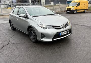 Toyota Auris 48.000 km 9.500 &euro; Wiesbaden 65205
