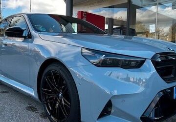 BMW M5 6.900 km 123.490 &euro; Wolfratshausen bei München 82515