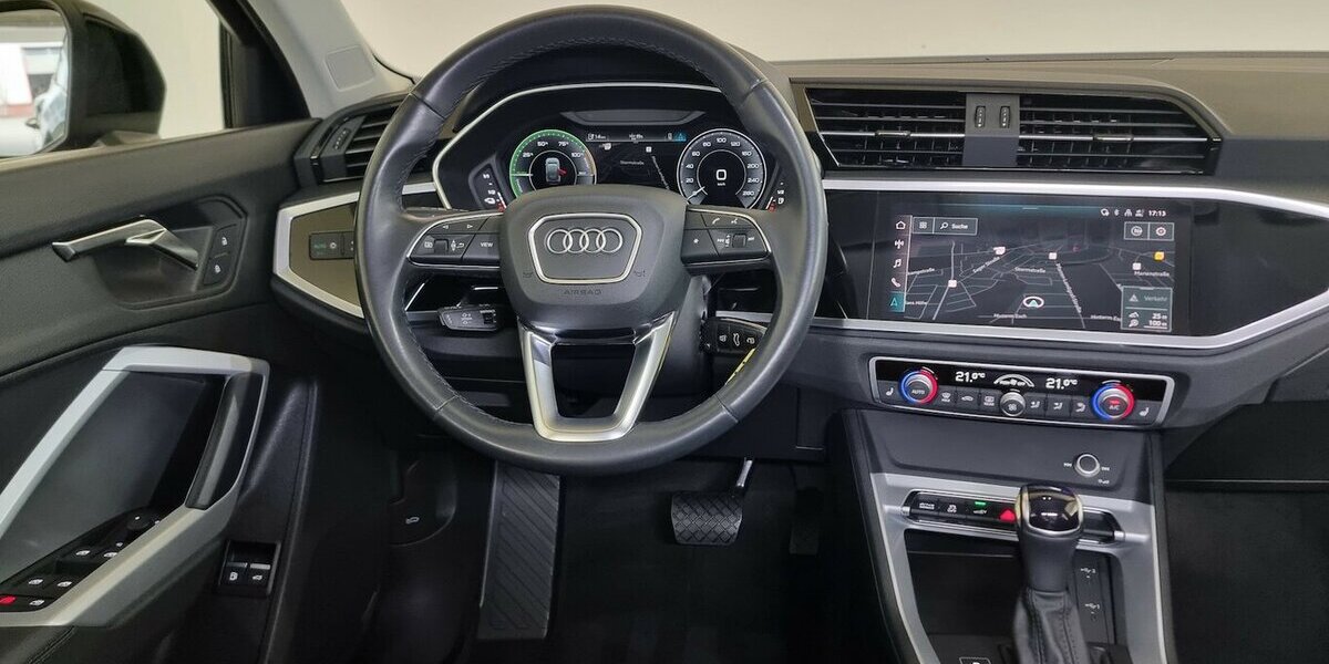 Audi Q3 45 TFSI e Sportback LED ACC Navi VIC Leder 84.900 km 29.850 &euro; Garrel 49681