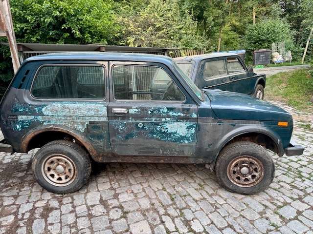 Lada Niva 75.768 km 4.000 &euro; Seinsheim 97342
