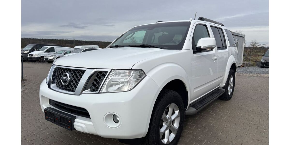Nissan Pathfinder 340.000 km 7.999 &euro; Wildau 15745