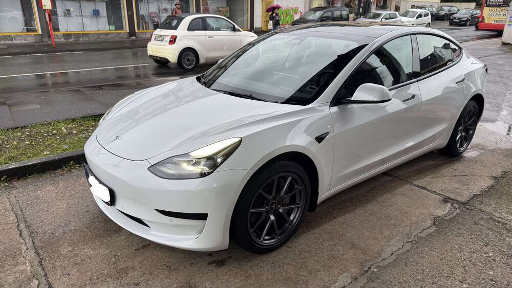 Tesla Model 3 52.500 km 24.900 &euro; Leverkusen 51381