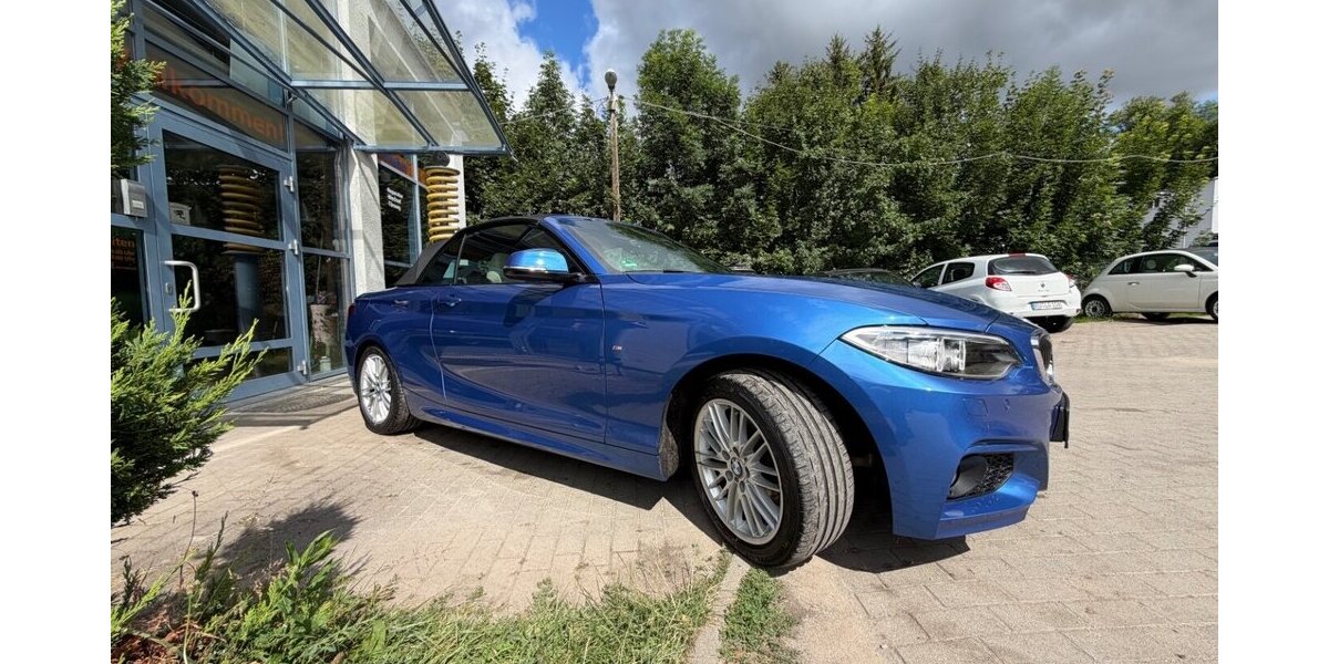BMW 220 220i Cabrio M paket 34000Km 34.000 km 21.499 &euro; Rudolstadt 07407