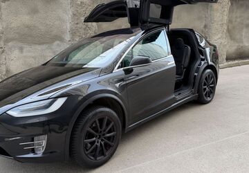 Tesla Model X 87.000 km 28.980 &euro; München 81829