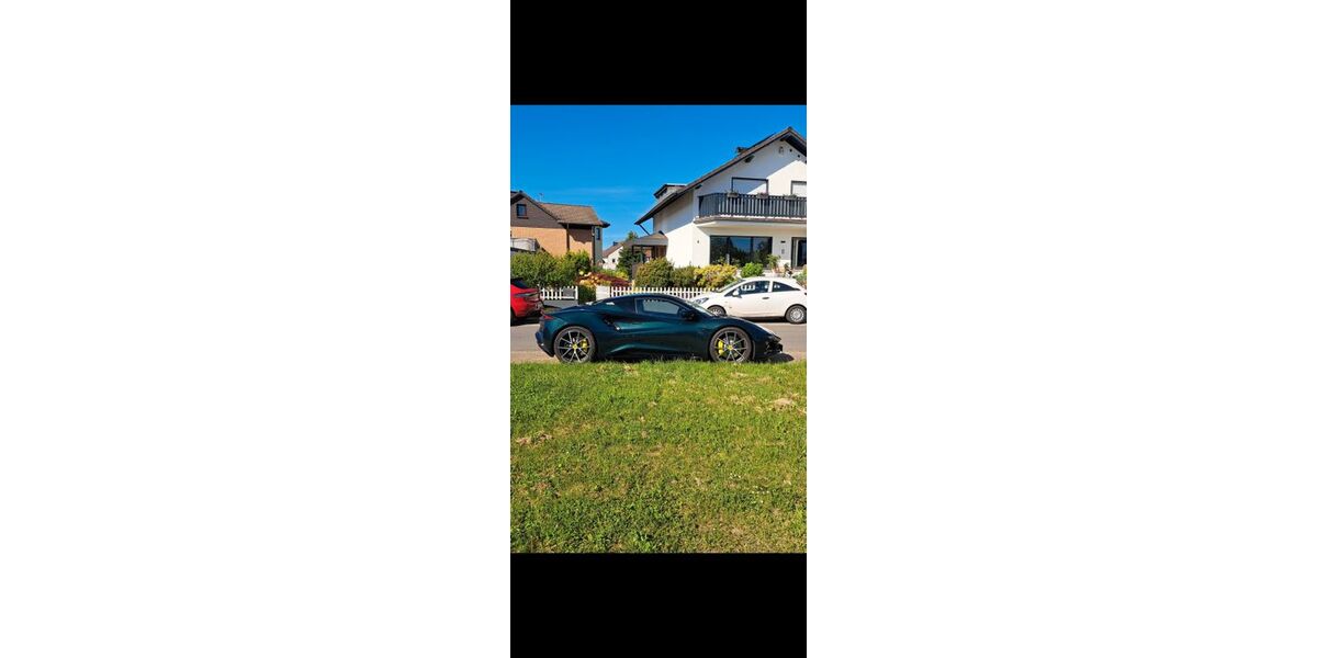 Lotus Emira 10.000 km 85.299 &euro; Neuss 41464