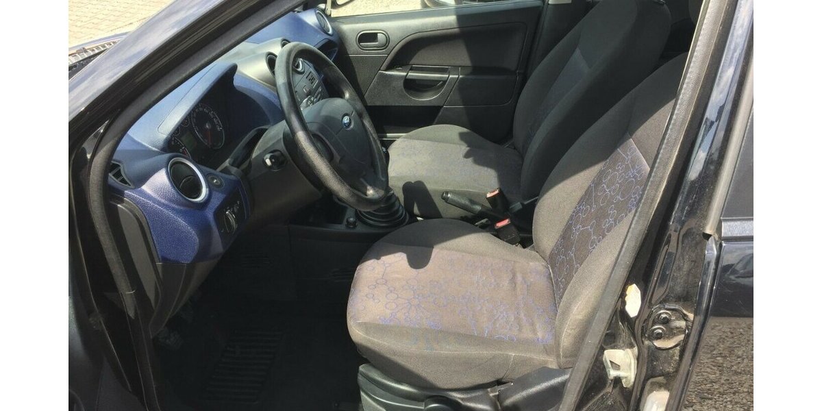 Ford Fiesta Ambiente,4 Türig,Tüv Neu! 136.000 km 2.990 &euro; Himmelkron 95502
