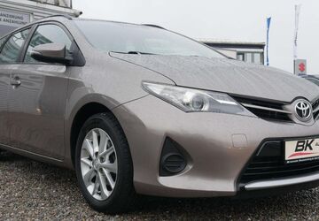 Toyota Auris 160.200 km 6.990 &euro; Königsbrunn 86343