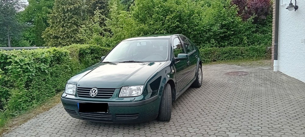 VW Bora 219.350 km 1.600 &euro; Aalen 73430