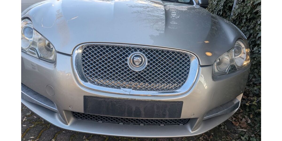 Jaguar XF 157.913 km 6.200 &euro; Siegen 57076
