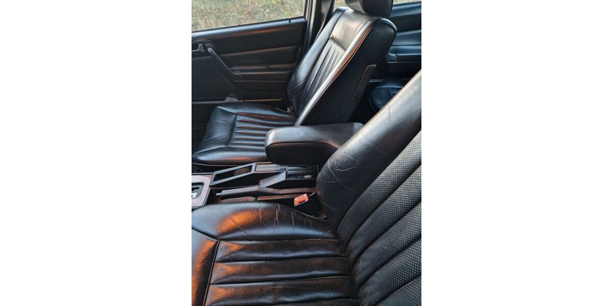 Mercedes-Benz 190 150.000 km 6.950 &euro; Duisburg 47228