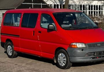 Toyota Hiace 267.142 km 7.999 &euro; Wuppertal 42389