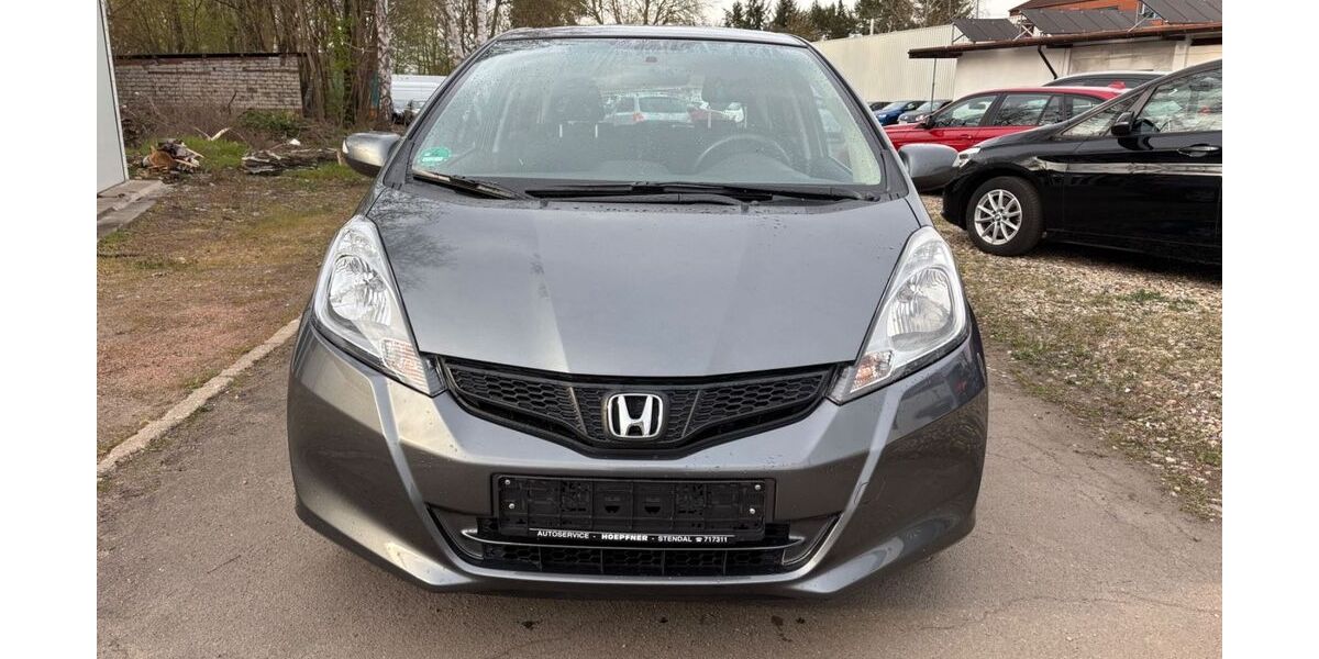 Honda Jazz 64.600 km 8.888 &euro; Celle 29223