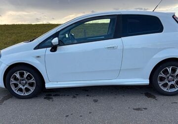 Fiat Punto 188.000 km 2.400 &euro; Rees 46459