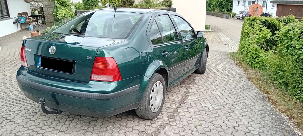 VW Bora 219.350 km 1.600 &euro; Aalen 73430