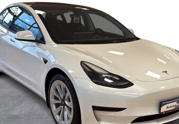 Tesla Model 3 57.835 km 28.950 &euro; Hennef 53773