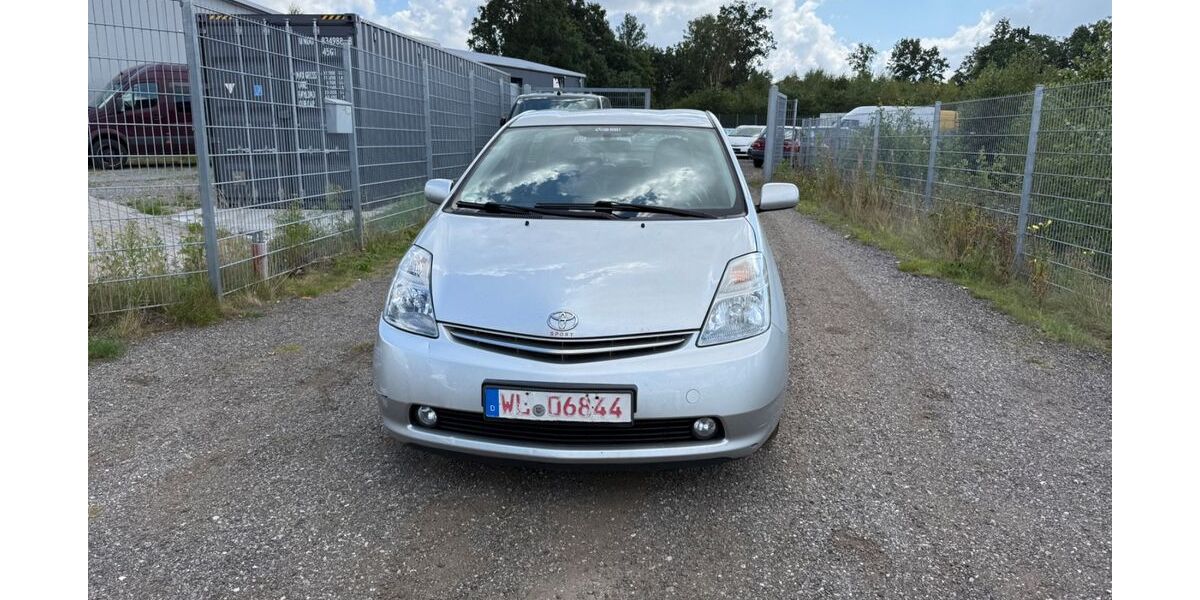 Toyota Prius 217.000 km 4.290 &euro; salzhausen 21376