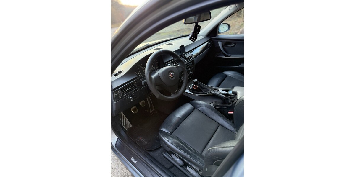 BMW E90 226.000 km 3.100 &euro; Siegen 57072