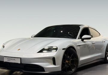 Porsche Taycan 27.400 km 84.770 &euro; Freiburg 79115