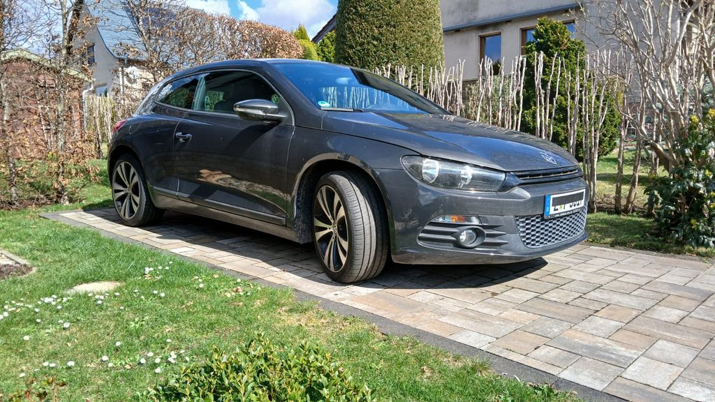 VW Scirocco 49.500 km 10.500 &euro; Limbach-Oberfrohna 09212