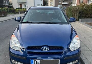 Hyundai Accent 93.500 km 2.000 &euro; Düsseldorf 40229