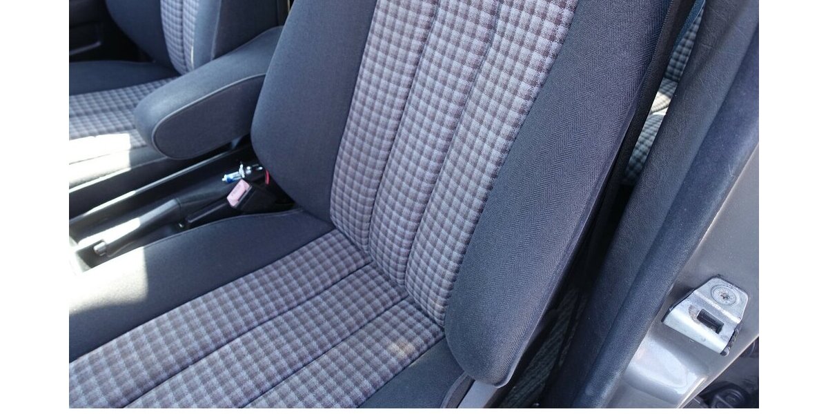 Mercedes-Benz 190 E 2.3 H-Kennz. Oldtimer eSHSD Verschl-t. neu g 212.900 km 7.950 &euro; Neumarkt/OPf 92318