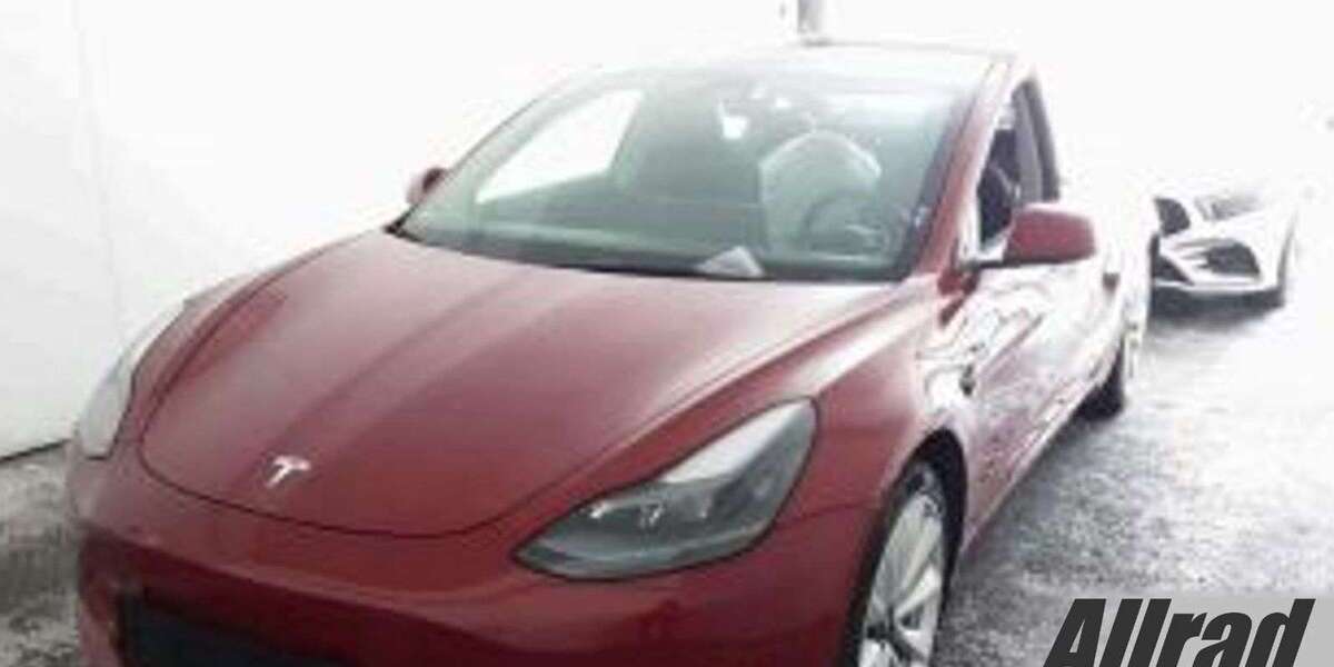 Tesla Model 3 115.990 km 24.650 &euro; Schöningen 38364