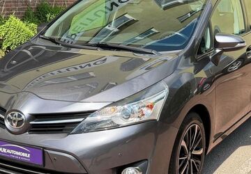 Toyota Verso 124.980 km 16.999 &euro; Berlin 13089