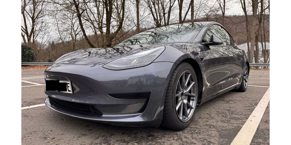 Tesla Model 3 57.000 km 24.990 &euro; Wuppertal 42281