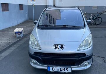 Peugeot 1007 49.000 km 3.990 &euro; Bayreuth 95448