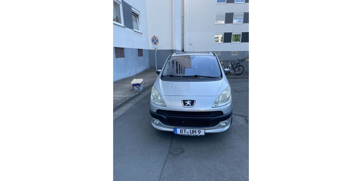 Peugeot 1007 49.000 km 3.990 &euro; Bayreuth 95448