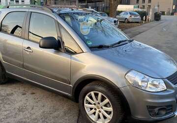 Suzuki SX4 80.844 km 10.450 &euro; Essen 45239