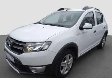 Dacia Sandero 164.742 km 6.290 &euro; Löhne 32584