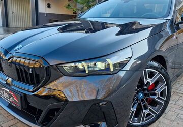 BMW i5 18.650 km 58.900 &euro; Floß 92685