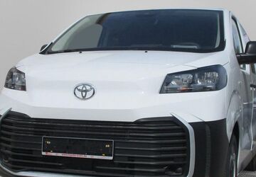 Toyota Proace (Verso) 1.500 km 34.780 &euro; Parchim 19370