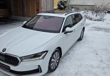 Skoda Superb 68.000 km 29.700 &euro; Grimma 04668