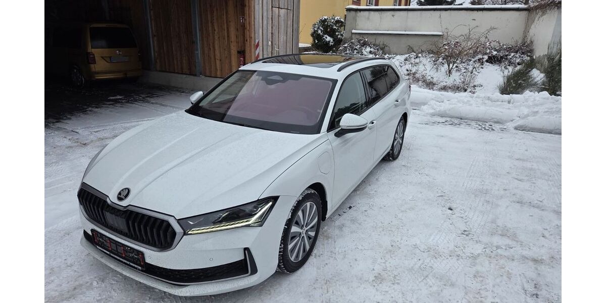 Skoda Superb 68.000 km 29.700 &euro; Grimma 04668