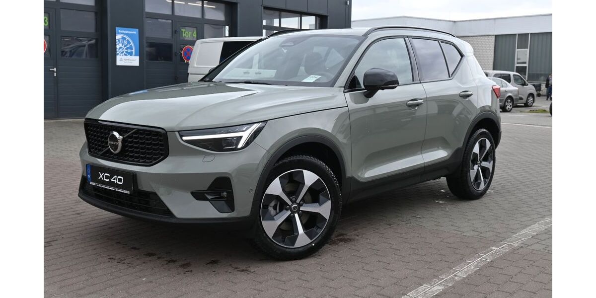 Volvo XC40 8.300 km 38.490 &euro; Jüterbog 14913
