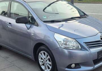 Toyota Verso 150.000 km 4.000 &euro; Hamburg 20097