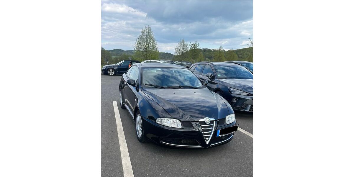Alfa Romeo GT 147.000 km 7.500 &euro; Reiskirchen 35447
