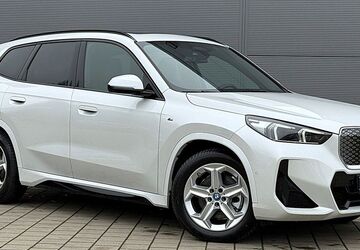 BMW iX1 2.779 km 48.390 &euro; Rohr i. NB (bei Regensburg) 93352